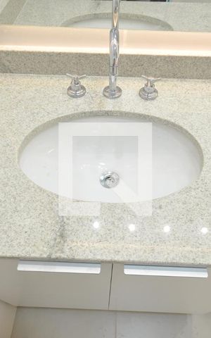 Apartamento à venda com 28m², 1 quarto e sem vagaBanheiro