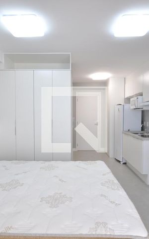 Apartamento à venda com 28m², 1 quarto e sem vagaSala/Quarto