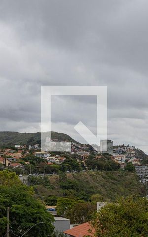 Casa à venda com 436m², 4 quartos e 6 vagas Casa à venda com 436m², 4 quartos e 6 vagasQuarto 1