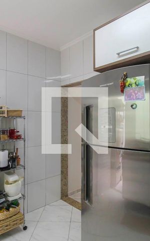 Casa à venda com 117m², 3 quartos e 2 vagas Casa à venda com 117m², 3 quartos e 2 vagasCozinha