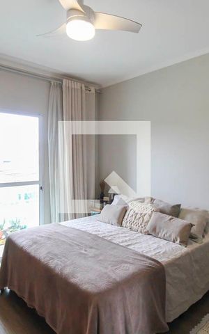 Casa à venda com 117m², 3 quartos e 2 vagas Casa à venda com 117m², 3 quartos e 2 vagasSuíte