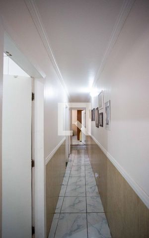 Casa à venda com 158m², 3 quartos e 2 vagasCorredor