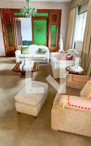 Apartamento à venda com 400m², 5 quartos e 3 vagas Apartamento à venda com 400m², 5 quartos e 3 vagasSala