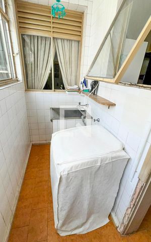 Apartamento à venda com 400m², 5 quartos e 3 vagas Apartamento à venda com 400m², 5 quartos e 3 vagasÁrea de Serviço