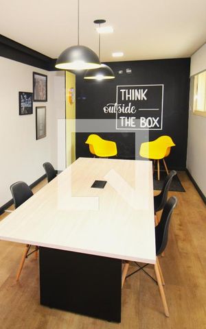Apartamento para alugar com 45m², 1 quarto e 1 vagaÁrea Comum - Sala de Reunião