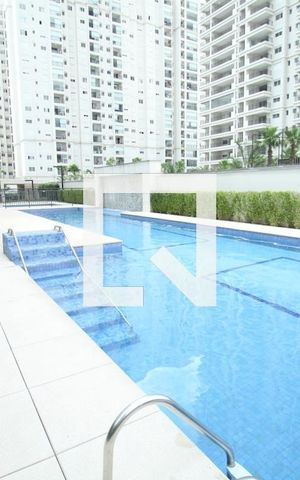 Apartamento à venda com 60m², 2 quartos e 1 vaga Apartamento à venda com 60m², 2 quartos e 1 vagaPiscina