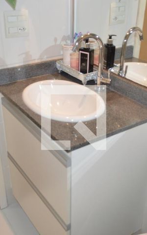 Apartamento à venda com 54m², 2 quartos e 1 vagaBanheiro da Suíte