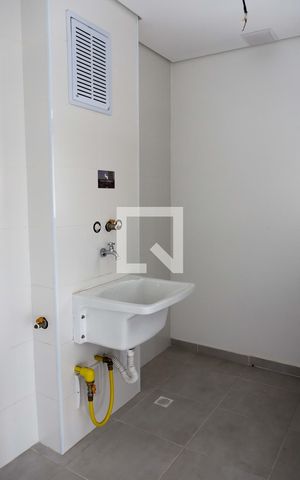 Apartamento à venda com 95m², 2 quartos e 2 vagas Apartamento à venda com 95m², 2 quartos e 2 vagasLavanderia
