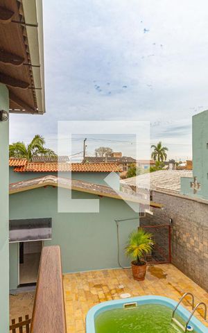 Casa à venda com 125m², 3 quartos e 4 vagas Casa à venda com 125m², 3 quartos e 4 vagasSalão de festas e Piscina
