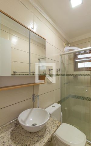 Casa à venda com 125m², 3 quartos e 4 vagas Casa à venda com 125m², 3 quartos e 4 vagasBanheiro