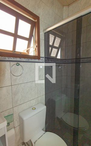 Casa à venda com 125m², 3 quartos e 4 vagas Casa à venda com 125m², 3 quartos e 4 vagasBanheiro do Salão de festas
