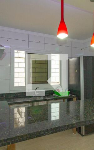 Casa à venda com 125m², 3 quartos e 4 vagas Casa à venda com 125m², 3 quartos e 4 vagasCozinha