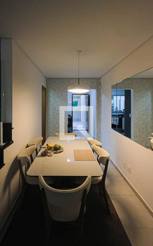 Casa à venda com 115m², 3 quartos e 2 vagas Casa à venda com 115m², 3 quartos e 2 vagasSala de Jantar