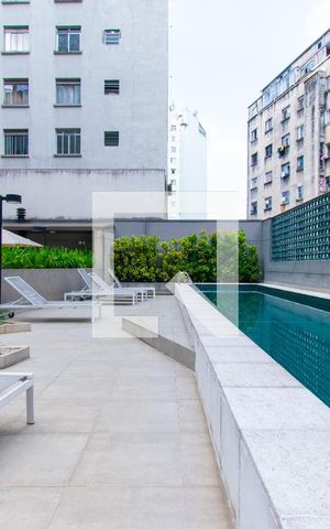 Studio para alugar com 24m², 1 quarto e sem vaga Studio para alugar com 24m², 1 quarto e sem vagaÁrea comum - Piscina