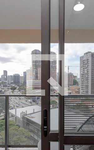Studio à venda com 27m², 1 quarto e sem vaga Studio à venda com 27m², 1 quarto e sem vagaVaranda