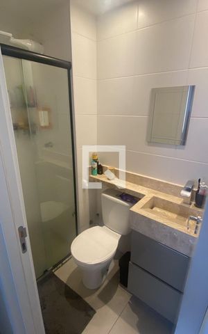 Apartamento à venda com 33m², 2 quartos e sem vaga Apartamento à venda com 33m², 2 quartos e sem vagaBanheiro