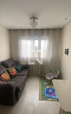 Apartamento à venda com 33m², 2 quartos e sem vaga Apartamento à venda com 33m², 2 quartos e sem vagaSala