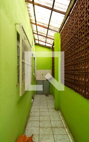 Casa à venda com 322m², 5 quartos e 1 vaga Casa à venda com 322m², 5 quartos e 1 vagaÁrea de Serviço (casa 2)