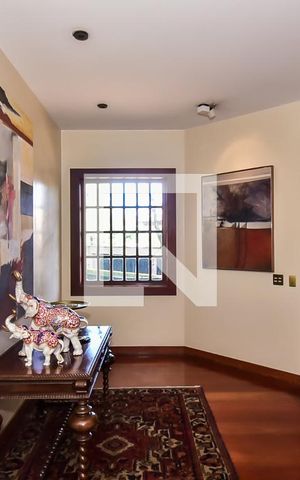 Casa para alugar com 1000m², 4 quartos e 6 vagasSala - Hall de Entrada