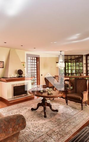 Casa para alugar com 1000m², 4 quartos e 6 vagasSala