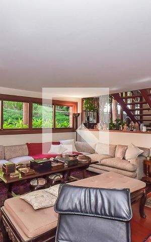 Casa para alugar com 1000m², 4 quartos e 6 vagasSala