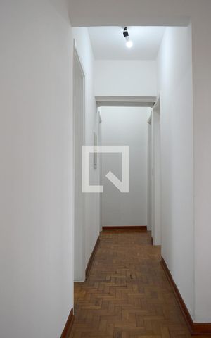 Apartamento à venda com 70m², 2 quartos e sem vagaCorredor