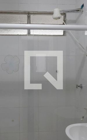 Apartamento à venda com 70m², 2 quartos e sem vagaBanheiro
