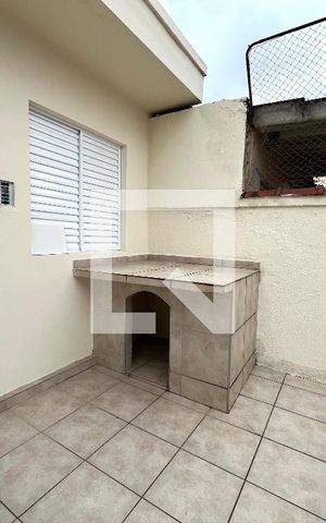 Casa à venda com 200m², 5 quartos e 3 vagas Casa à venda com 200m², 5 quartos e 3 vagasQuintal