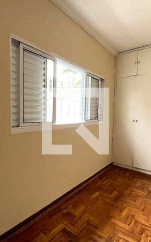 Casa à venda com 200m², 5 quartos e 3 vagas Casa à venda com 200m², 5 quartos e 3 vagasQuarto 2