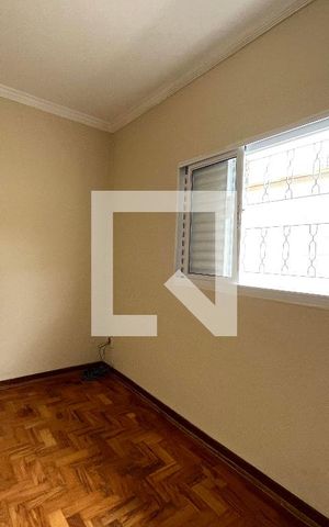 Casa à venda com 200m², 5 quartos e 3 vagas Casa à venda com 200m², 5 quartos e 3 vagasQuarto 2