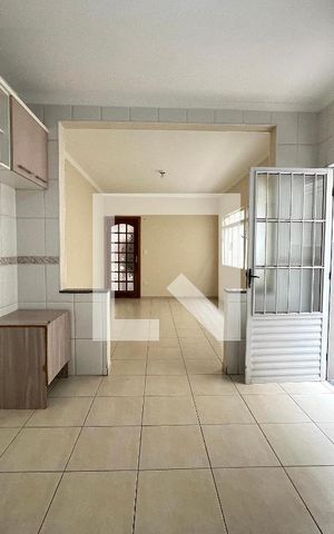 Casa à venda com 200m², 5 quartos e 3 vagas Casa à venda com 200m², 5 quartos e 3 vagasCozinha