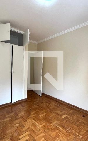 Casa à venda com 200m², 5 quartos e 3 vagas Casa à venda com 200m², 5 quartos e 3 vagasQuarto 3