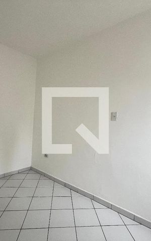 Casa à venda com 200m², 5 quartos e 3 vagas Casa à venda com 200m², 5 quartos e 3 vagasQuarto de Serviço