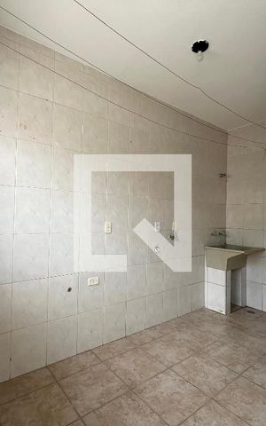 Casa à venda com 200m², 5 quartos e 3 vagas Casa à venda com 200m², 5 quartos e 3 vagasÁrea de Serviço