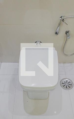 Apartamento à venda com 97m², 2 quartos e sem vagaBanheiro