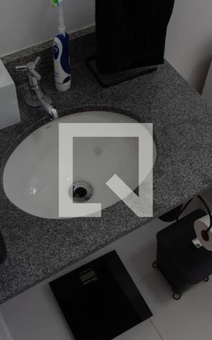 Apartamento à venda com 57m², 2 quartos e 1 vaga Apartamento à venda com 57m², 2 quartos e 1 vagaBANHEIRO Suíte