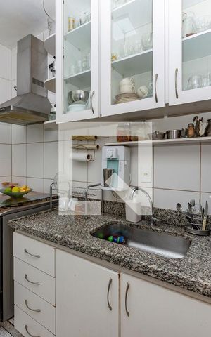 Apartamento à venda com 114m², 3 quartos e 2 vagas Apartamento à venda com 114m², 3 quartos e 2 vagasCozinha