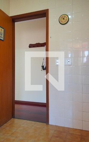 Apartamento à venda com 76m², 2 quartos e 1 vagaCozinha