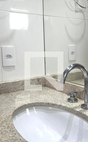 Apartamento para alugar com 67m², 2 quartos e 2 vagasBanheiro da Suíte