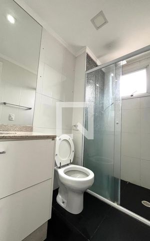Apartamento para alugar com 67m², 2 quartos e 2 vagasBanheiro da Suíte