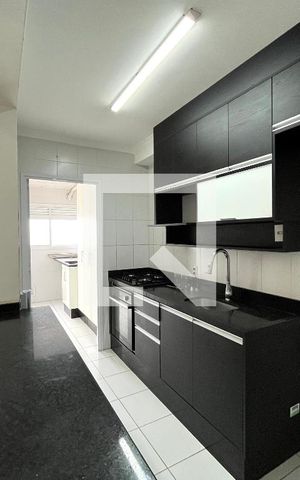 Apartamento para alugar com 67m², 2 quartos e 2 vagasCozinha