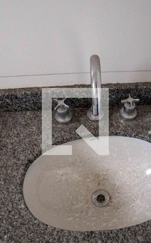 Apartamento à venda com 55m², 2 quartos e 1 vagaBanheiro Social