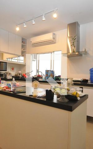 Casa à venda com 300m², 7 quartos e 4 vagasCozinha