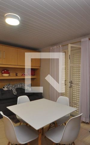 Casa à venda com 300m², 7 quartos e 4 vagasQuarto 6