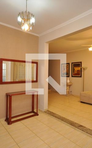 Casa à venda com 300m², 7 quartos e 4 vagasSala 2