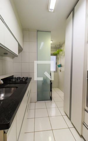 Apartamento à venda com 45m², 2 quartos e 1 vaga Apartamento à venda com 45m², 2 quartos e 1 vagaCozinha