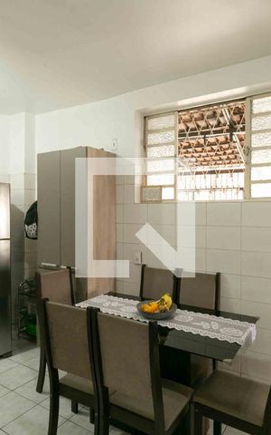 Casa à venda com 80m², 2 quartos e 1 vaga Casa à venda com 80m², 2 quartos e 1 vagaCozinha
