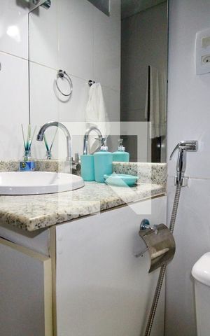 Apartamento para alugar com 90m², 3 quartos e 1 vaga Apartamento para alugar com 90m², 3 quartos e 1 vagaBanheiro 1