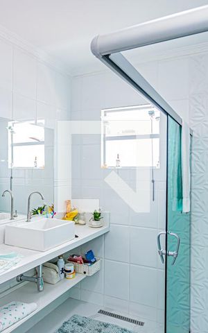 Casa para alugar com 280m², 3 quartos e 2 vagas Casa para alugar com 280m², 3 quartos e 2 vagasBanheiro suíte