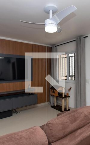 Casa de condomínio à venda com 112m², 3 quartos e 2 vagas Casa de condomínio à venda com 112m², 3 quartos e 2 vagasSala